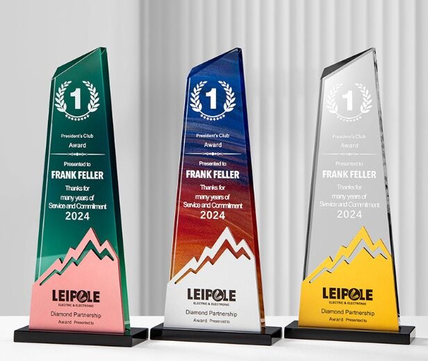Crystal Award: Angled Mountain Design